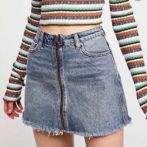 Free People We The Free Zip It Up Raw Hem Skirt Size 26 - Picture 1 of 6